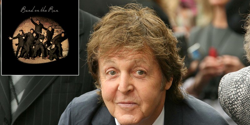 wings, paul mccartney, old, flabby cheeks, brunette, fancy, british, UK, classic, famous, legendary, historic, icon