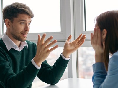 guy, explaining, year