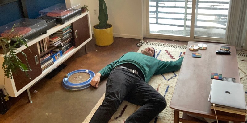 dead, body, man, broken, old, sad, stand up, too fast, fast, quick, head rush, collapse, living room, fancy, blood, stain, depressing