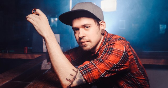 We Visit This Legendary Punk Bar Because Our Credit Card Was Stolen and That’s Where All the Charges Were From