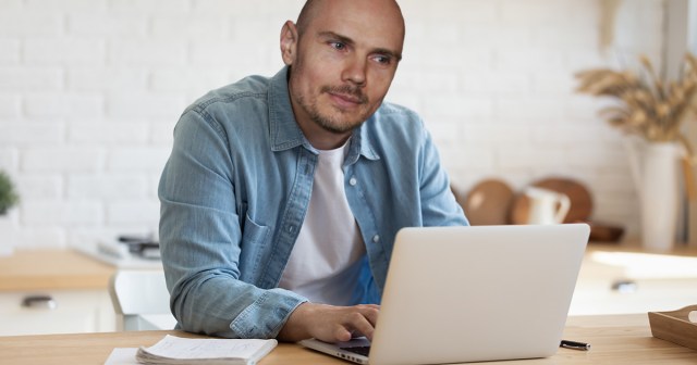 Billy Corgan Wakes Up, Makes Coffee, Settles In for Another Day of Writing 5-Star Smashing Pumpkins Album Reviews on Amazon