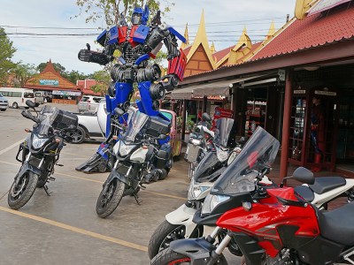 optimus prime, walk, inspection