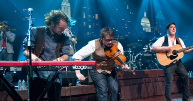 Mumford & Sons Banjo Player Leaving Unfortunately Keeps Band Together