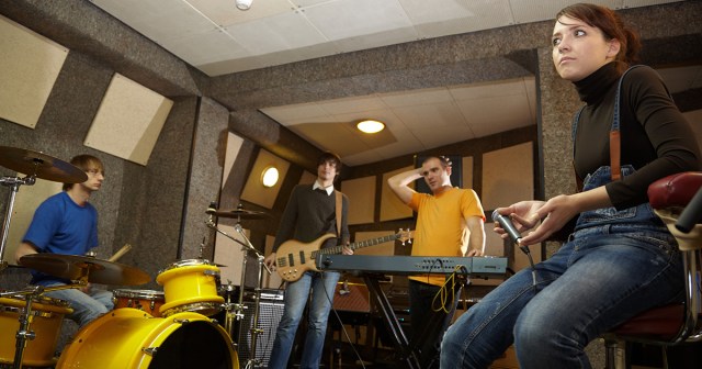 Supportive Friend Tells Emo Band “It Looked Like You Guys Weren’t Having Fun Up There”