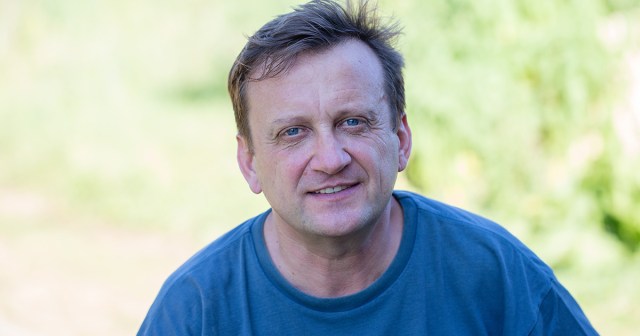 40-Year-Old Pretty Sure He Now Mature Enough to Recreate “Jackass” Stunts at Home