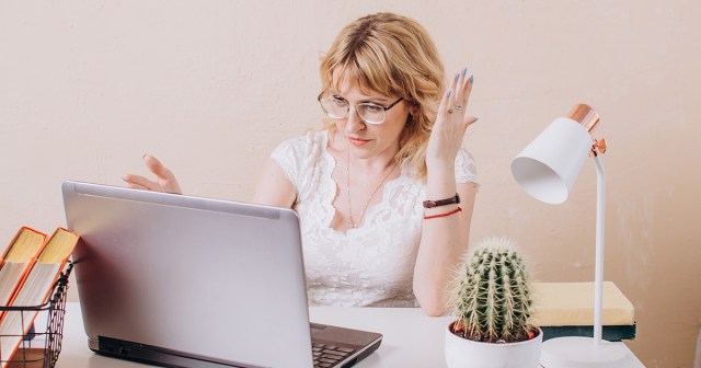 45-Year-Old Woman Slashes Laptop After Spotify Suggests Adult Contemporary Playlist