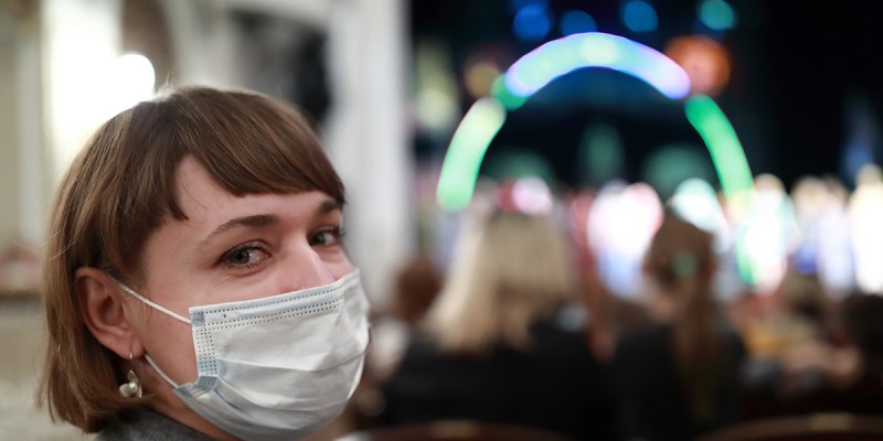 masked, concert, words