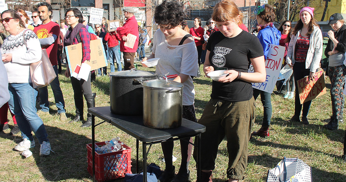 anarchists, vegan, chili