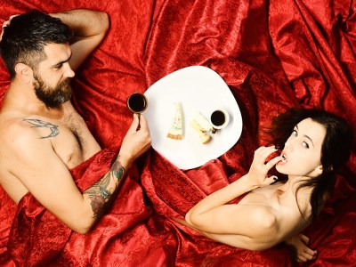 couple, mirror, grubhub