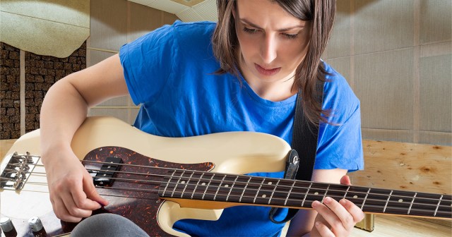 Bassist Officially Masters the Instrument 16 Minutes Into First Lesson