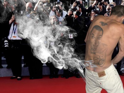 steve-o, white smoke, jackass