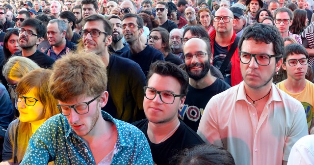 Dinosaur Jr., Weezer, And Superchunk to Headline Black Plastic Glasses Convention