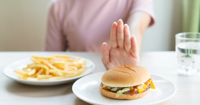 5 Ways Vegetarians Can Turn Down Meat Without Seeming Judgmental To Their Stinkbreath Bloodsucking Murderer Friends