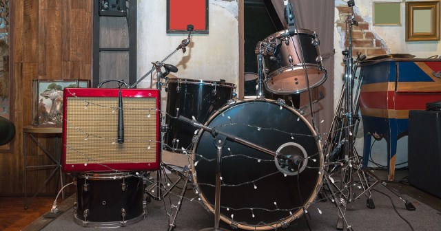 Opening Band Blows Audience Away With Half-Working Christmas Lights Draped Over Drum Set