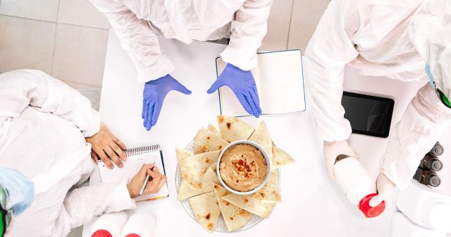 Scientists Create First Hummus Platter That Comes With Enough Pita Bread