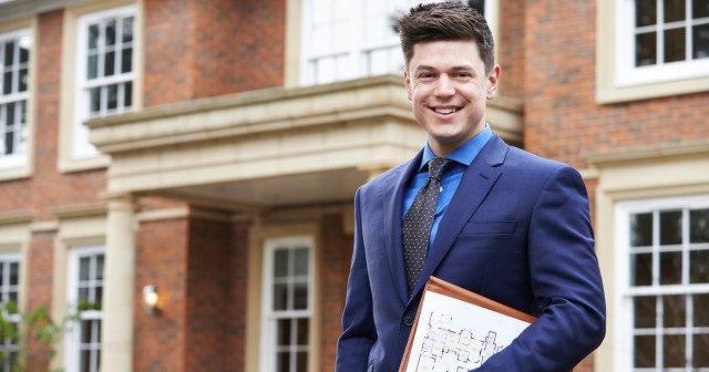 How to Spot the Warning Signs Before a Friend Becomes a Real Estate Agent