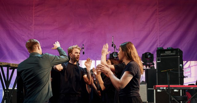 Show Ends With All Bands Lining up to High Five and Say “Good Gig”