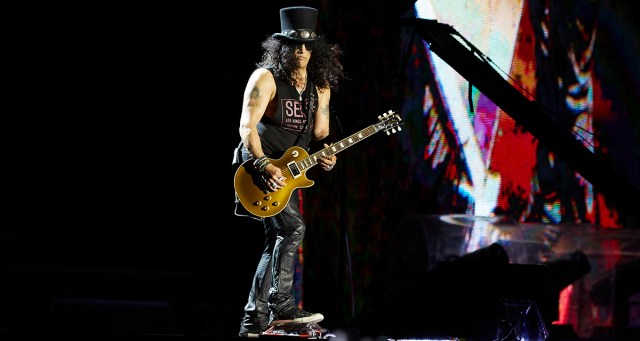 Slash Rips Shredding Solo Wearing Top Hat President Lincoln Was Shot In