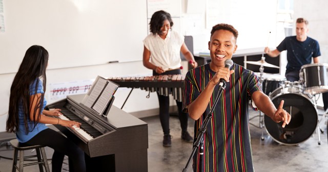Four Strangers From Craigslist Meet Up to Play Music Worse Than Anything They Ever Did Alone