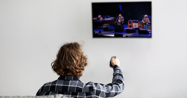 Phish Fan Saves Money on NYE Tickets by Hallucinating Entire Show From Comfort of Own Couch