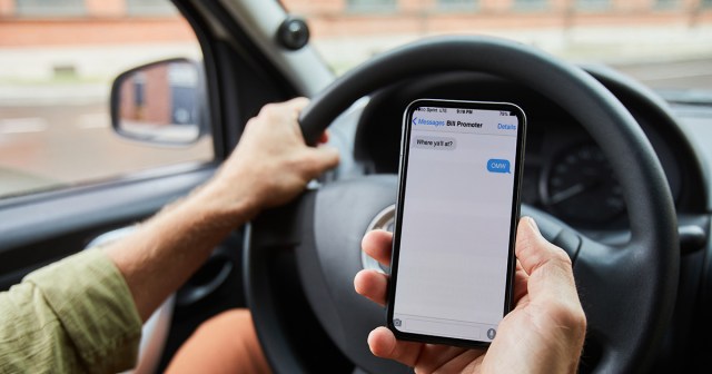 Late Touring Band Texts Booker “OMW” While Still 600 Miles From Venue
