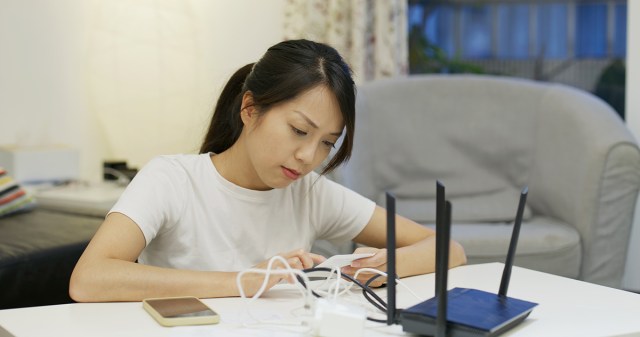 Christmas Break Nowhere Near Enough Time to Fix All of Parent’s Tech Issues