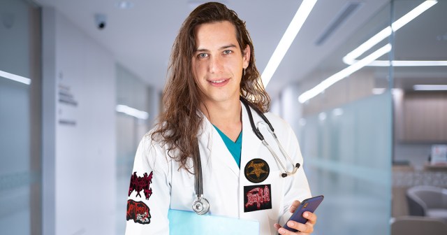 Metalhead Makes it Through Med School Solely on Memorized Carcass Lyrics