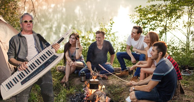 Mark Mothersbaugh Busts Out Acoustic Keytar at Campfire Singalong