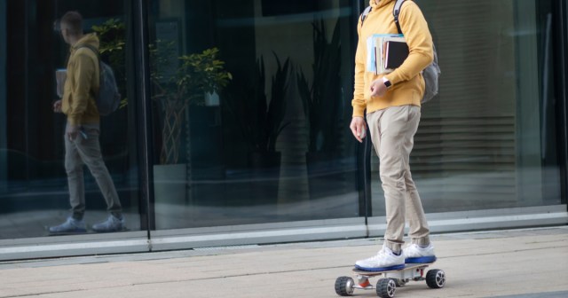 We Sat Down With an Electric Skateboarder to Ask Why He Doesn’t Like Having Sex