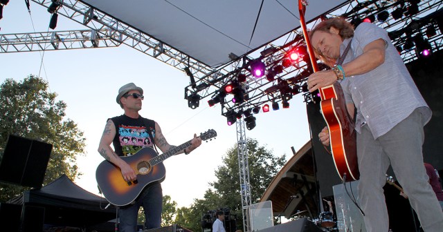 Gin Blossoms Finally Acknowledge White Privilege of Letting Cops Chase You Around and Facing Zero Repercussions