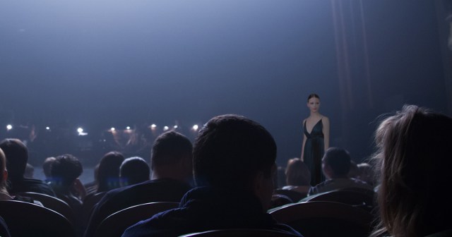 Mia Goth Placed Slightly Offstage at Oscars to Scream at Award Winners Who Go Over Time