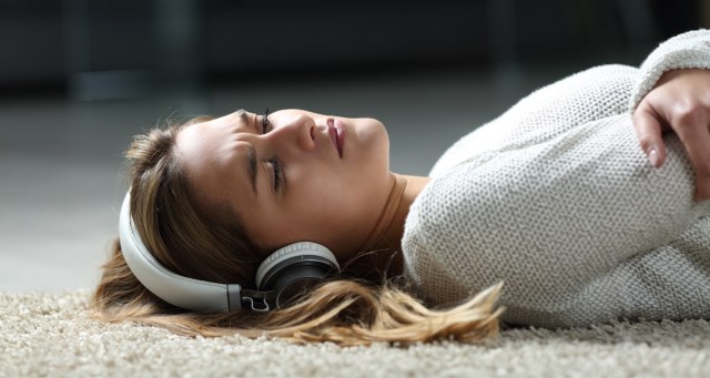 New Spotify Feature Allows You to Listen to Music and Podcast at the Same Time, so You Never Have to Deal With an Intrusive Thought Again