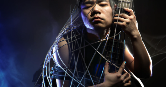 Nu Metal Bassist Gets All Tangled up in Floppy Detuned Strings