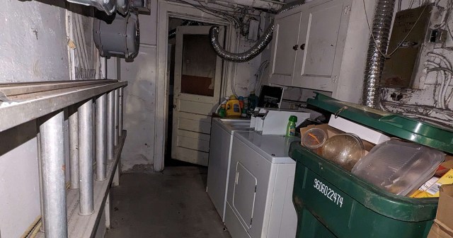 “Super Convenient Laundry In Building” Located In Soul-Chilling Murder Dungeon