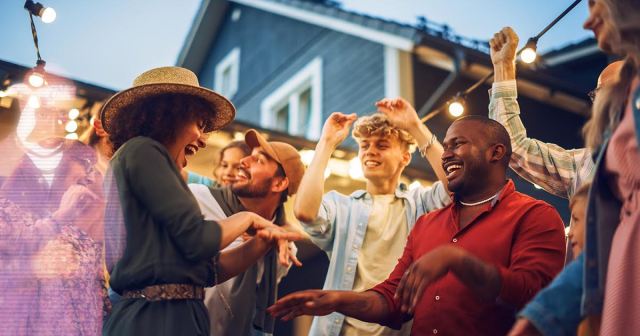 Tupac Hologram Still Just Hanging Around