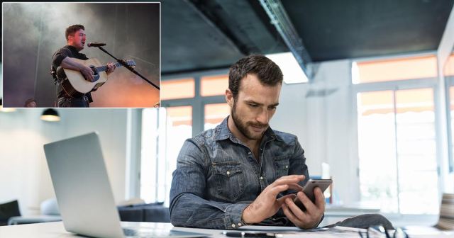 Mumford & Sons Top Fan Badge Not the Kind of Achievement Man Was Hoping For