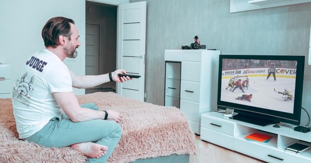 Hardcore Guy Finally Gets Around to Learning Rules of Hockey