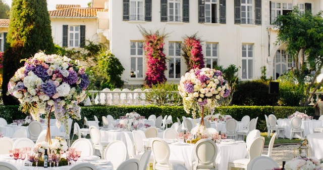 Wedding Venue Demands Merch Cut