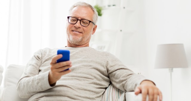 Dad Accidentally Replies All To Government Group Text