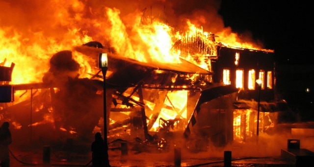 The Directions of this 2000s Party Anthem Were Unclear and Now I Actually Just Burned This Club to the Ground