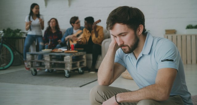 Top 30 Shoegaze Songs That Will Quickly Lose You Aux Cord Privileges at a Party