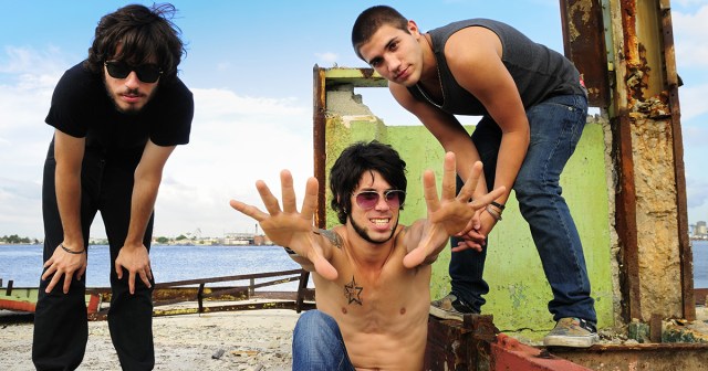 Band That Reportedly Doesn’t Care or Want to Fit Into a Genre Sounds Exactly Like Coldplay