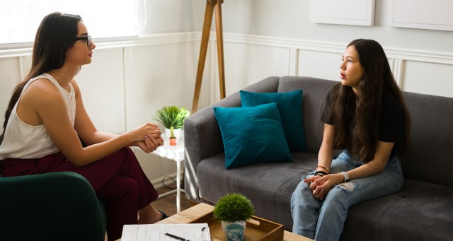 Woman Excited to Show Therapist Bo Burnham’s “Inside” Not On Spotify Wrapped This Year