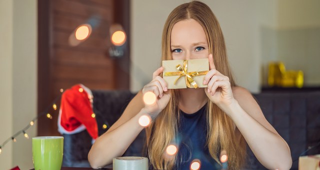 20 Christmas Gifts That Say “I Am Between Jobs”