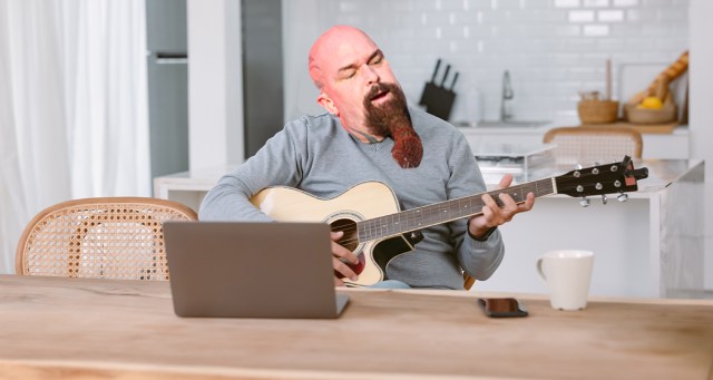 Kerry King Desperately Searching Ultimate Guitar App for Correct Tab of “Raining Blood”