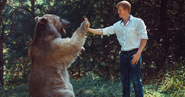 Opinion: I Would Trade All Prior Romantic Relationships for a Friendship With a Grizzly Bear