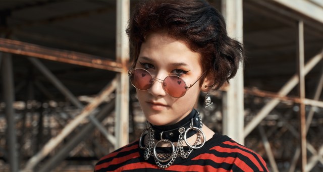 New Order Fan Bummed Her Current Love Triangle Is Actually Pretty Mundane