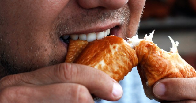 How To Control Your Pure, Carnal Desire When Your Date Orders the Extra Spicy Wings for Badasses Only