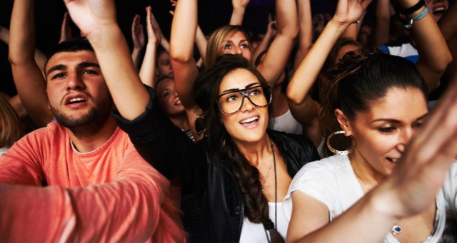 Enjoyment of Concert Ruined by Anxiety of Leaving at the Same Time as 6,000 People in Crowd