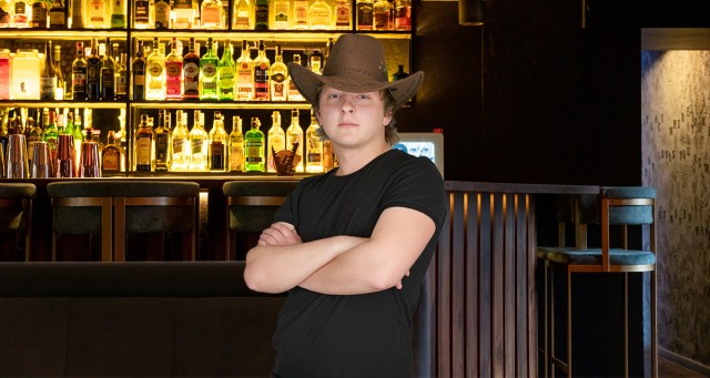 How to Support Your Friends as They Experiment With Wearing a Cowboy Hat